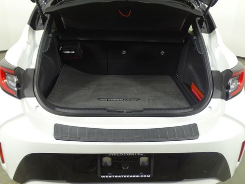 Used 2025 Toyota Corolla SE image 13