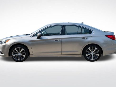 Used 2017 Subaru Legacy 2.5i Limited AWD/4WD image 3