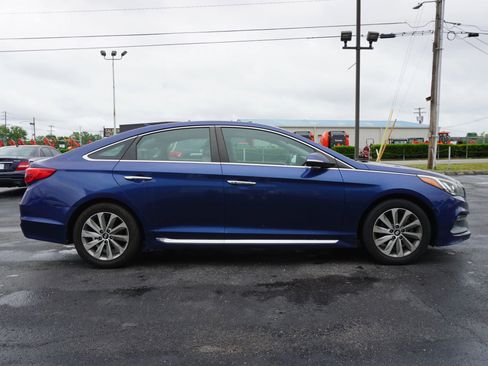 Used 2017 Hyundai Sonata Sport w/ Value Edition Package 02 FWD image 4