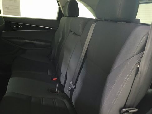 Used 2019 Kia Sorento L image 39