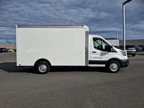 New 2024 Ford Transit 350 AWD w/ Interior Upgrade Package image 6