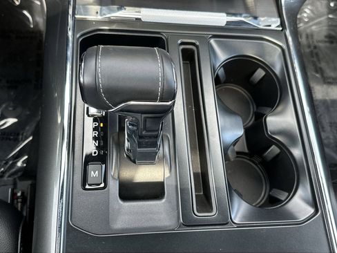 Used 2023 Ford F150 Lariat w/ Max Trailer Tow Package image 27