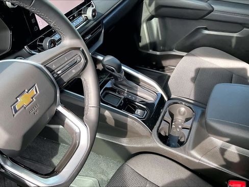 Certified 2025 Chevrolet Colorado LT image 16