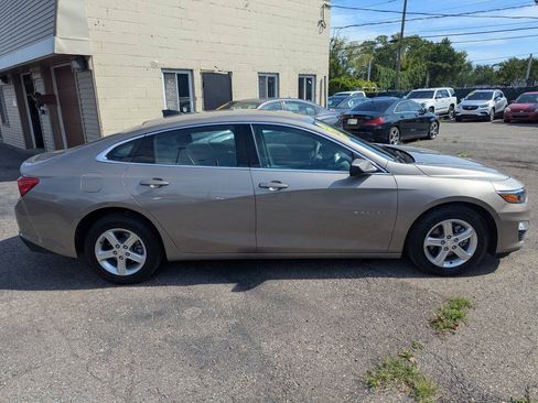 Used 2024 Chevrolet Malibu LS FWD image 8
