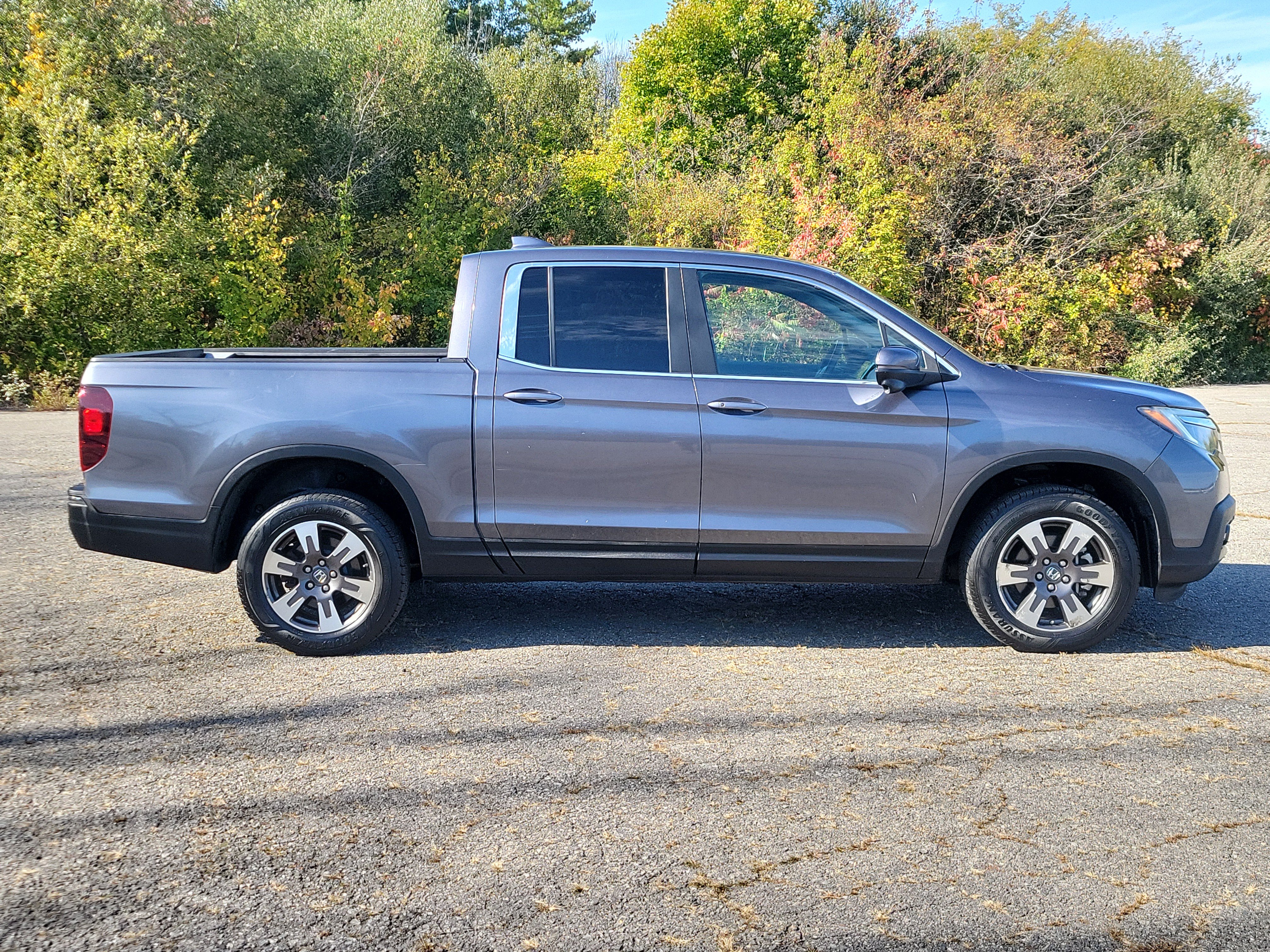 Used 2017 Honda Ridgeline RTL-T image 4