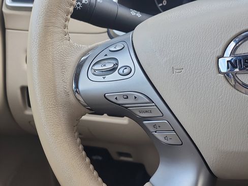Used 2018 Nissan Murano SV image 15