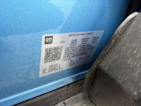 Used 2026 Chevrolet Trax LT w/ LT Convenience Package FWD image 31