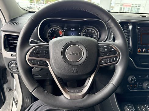 Used 2022 Jeep Cherokee Limited w/ Elite Package AWD/4WD image 15