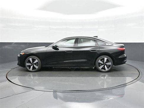 New 2025 Audi A5 2.0T Prestige image 4