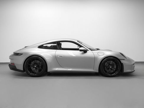 Used 2022 Porsche 911 GT3 image 13