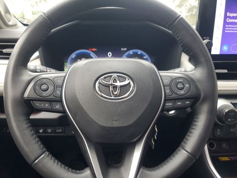Used 2023 Toyota RAV4 Limited image 19