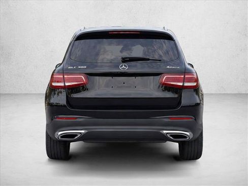 Used 2017 Mercedes-Benz GLC 300 4MATIC image 6