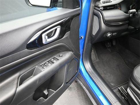 New 2026 Jeep Compass Latitude image 11