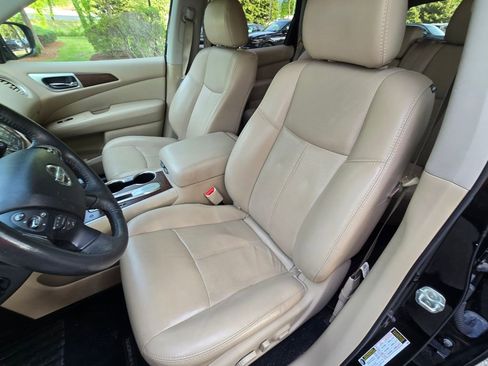 Used 2018 Nissan Pathfinder Platinum FWD image 14