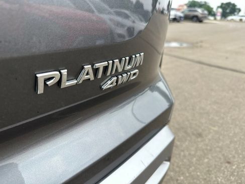 Used 2022 Nissan Pathfinder Platinum w/ Cargo Package AWD/4WD image 6