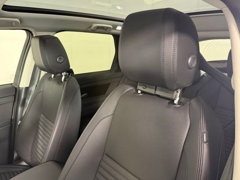 New 2025 Land Rover Discovery Sport S AWD/4WD image 6