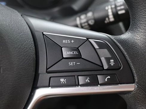 Used 2021 Nissan Kicks SV image 14