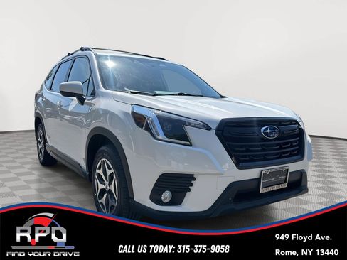 Used 2022 Subaru Forester Premium AWD/4WD image 8