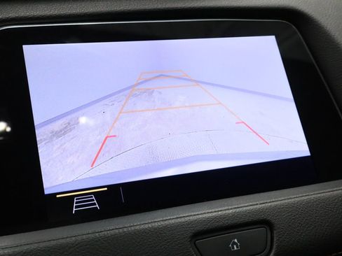 Used 2019 Cadillac XT4 Sport image 2