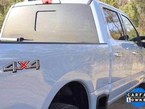 Used 2024 Ford F250 Platinum image 5