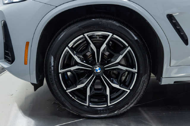 Certified 2024 BMW X3 xDrive30i w/ Premium Package AWD/4WD image 25