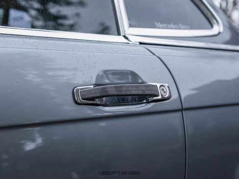 Used 1987 Mercedes-Benz 560 SL image 70