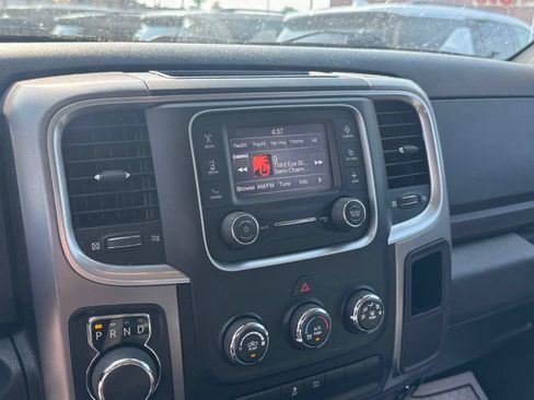 Used 2022 RAM 1500 Classic SLT AWD/4WD image 18