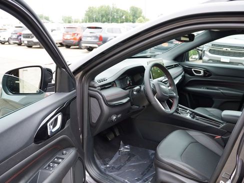 Certified 2024 Jeep Compass Trailhawk w/ Trailhawk Convenience Group image 16