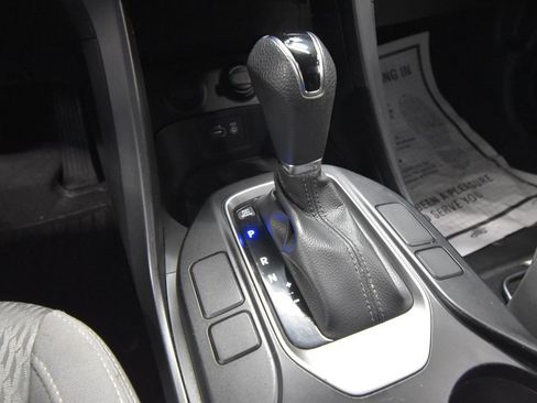 Used 2017 Hyundai Santa Fe SE FWD image 19