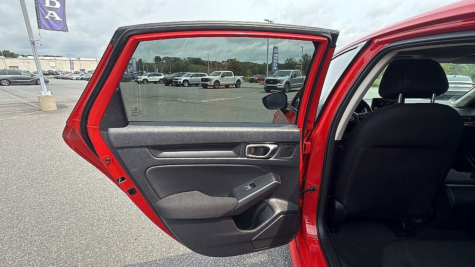 Used 2023 Honda Civic EX image 21