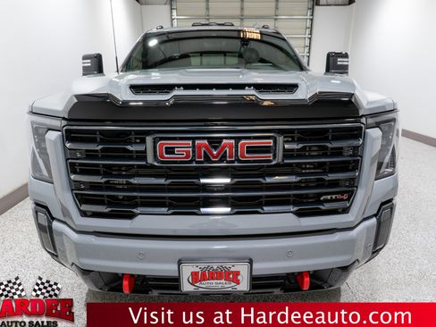 Used 2024 GMC Sierra 2500 AT4 w/ AT4 Premium Plus Package image 7