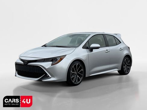 Used 2020 Toyota Corolla XSE FWD image 3