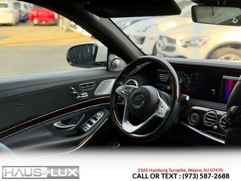 Used 2019 Mercedes-Benz S 560 4MATIC Sedan w/ AMG Line Exterior image 5