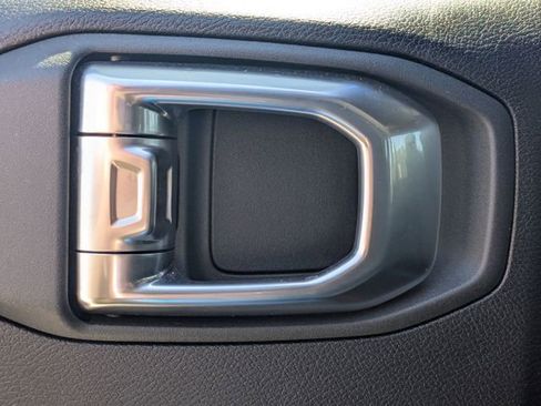 Used 2024 Jeep Wrangler Sport S image 25