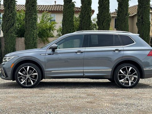 Certified 2023 Volkswagen Tiguan SEL R-Line AWD/4WD image 7