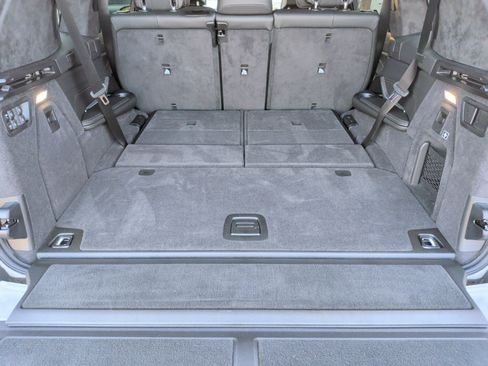 Certified 2025 BMW X7 xDrive40i w/ M Sport Package image 44