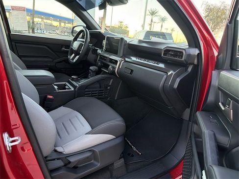 Used 2024 Toyota Tacoma TRD Sport image 26