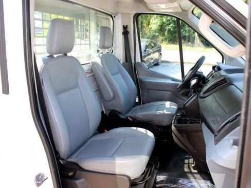 Used 2018 Ford Transit 250 138 image 9
