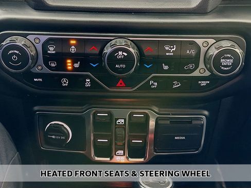 Used 2020 Jeep Wrangler Unlimited Sahara image 5