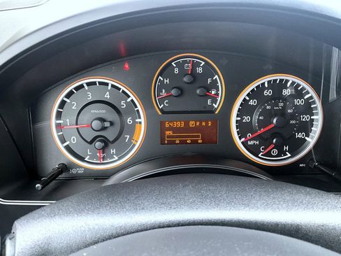 Used 2015 Nissan Titan SV w/ SV Value Truck Package image 15