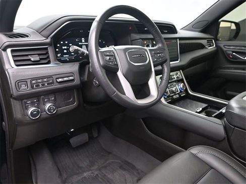 Used 2022 GMC Yukon Denali image 8