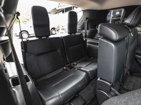 Used 2024 Mitsubishi Outlander SE AWD/4WD image 32