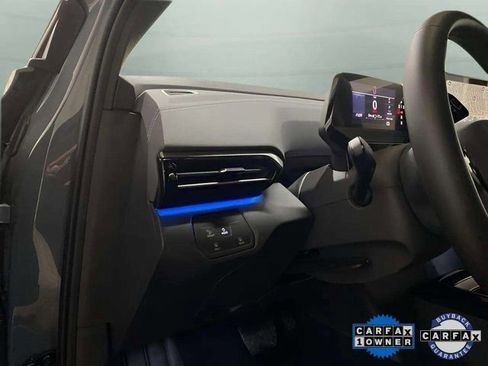 Used 2024 Volkswagen ID.4 S image 15