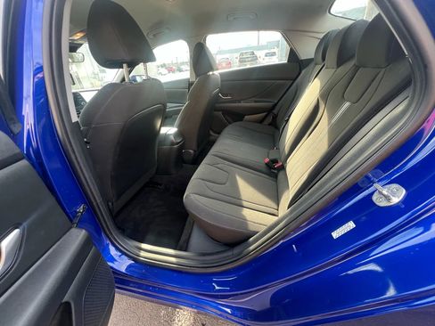 Used 2023 Hyundai Elantra SEL image 27