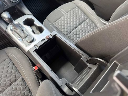 Used 2019 Chevrolet Blazer LT AWD/4WD image 18