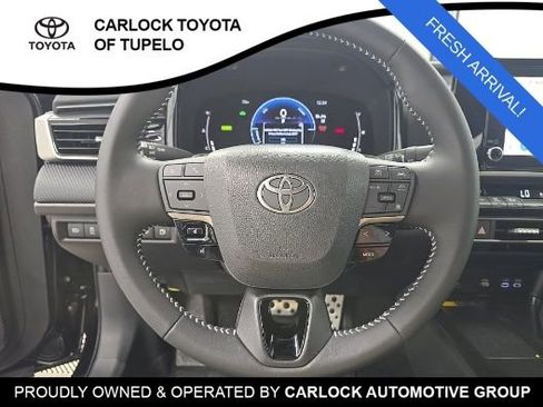 Used 2026 Toyota Camry SE w/ Convenience Package FWD image 6
