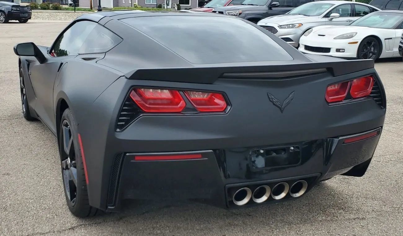 Used 2014 Chevrolet Corvette Stingray Coupe w/ 2LT Preferred Equipment Group RWD image 9