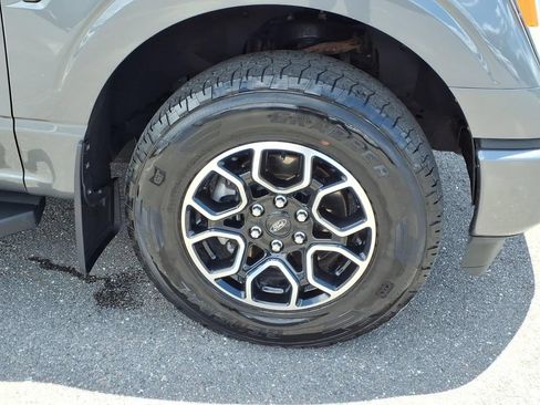 Used 2022 Ford F150 XLT w/ Equipment Group 302A High AWD/4WD image 9
