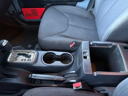 Used 2015 Jeep Wrangler Unlimited Sport w/ Quick Order Package 24S AWD/4WD image 25