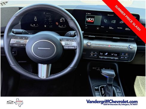 Used 2024 Hyundai Kona SEL FWD image 11